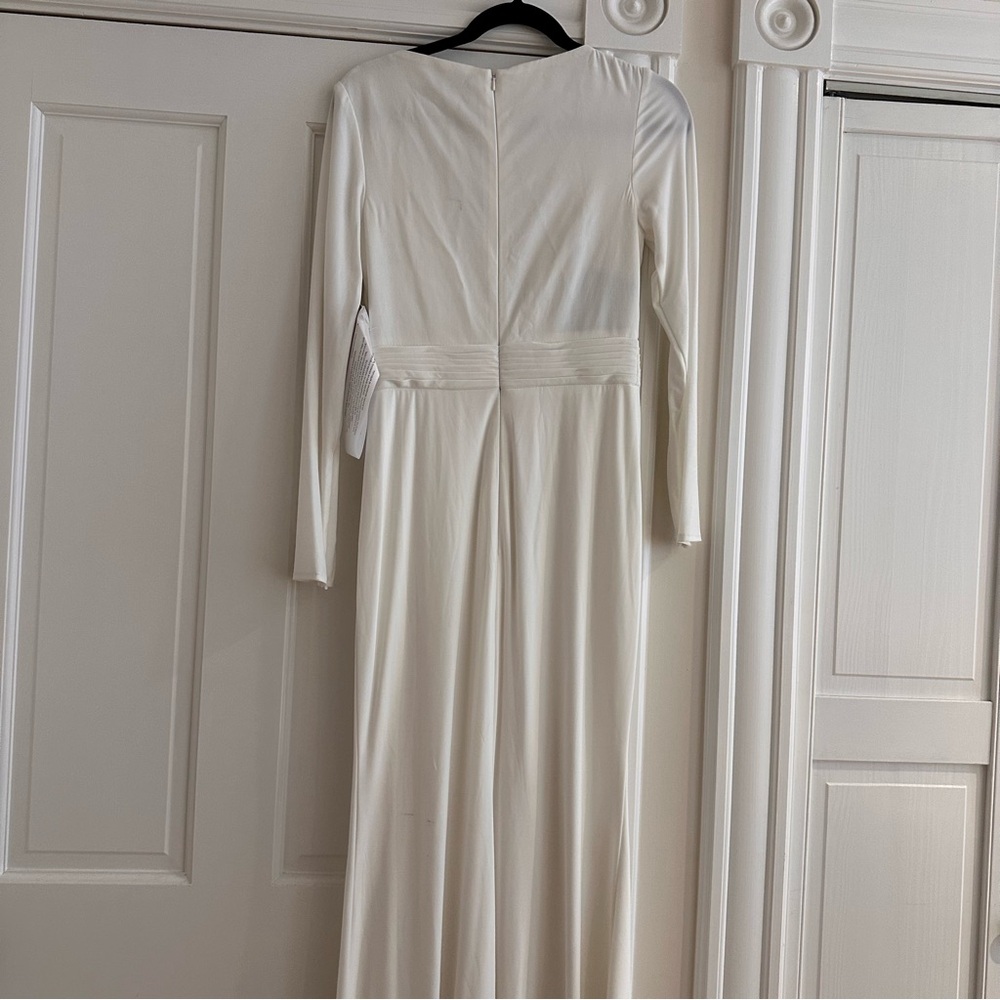 NWT Sz 4 white Mac Duggal gown - Picture 6 of 6